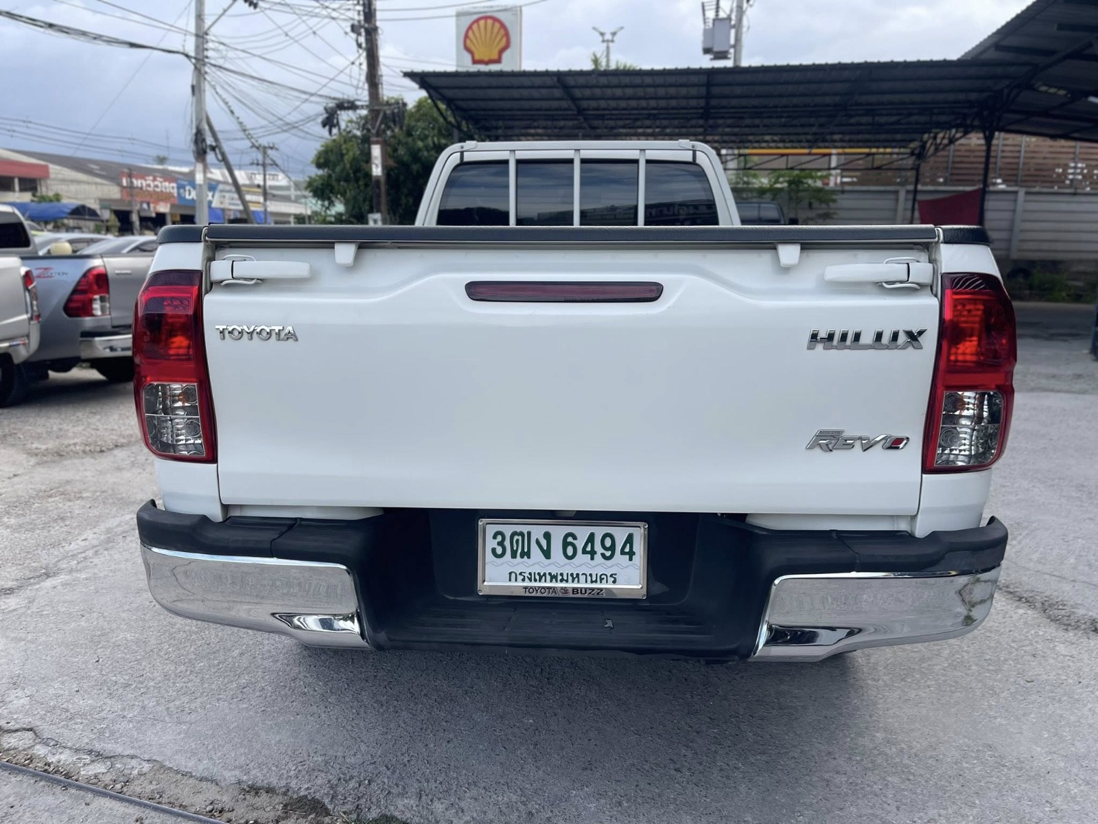 Car image 2